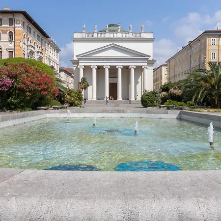 Casa D'Annunzio A Trieste E L'Arte Di Vivere Appartement